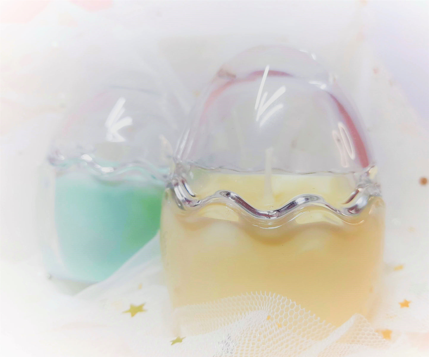 Egg shaped candle