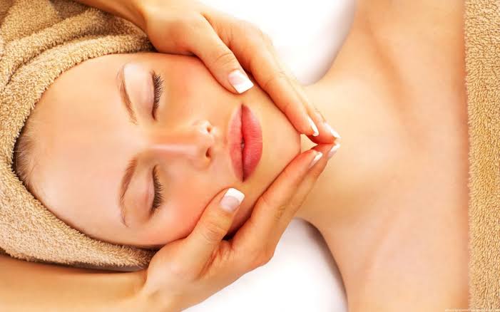 Luxury facial package (Buy 5 sessions get 1 free session)